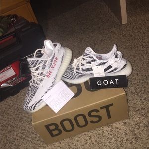 Yeezy boost 350 zebras